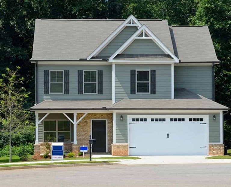 Custom vs. Pre-Built Homes