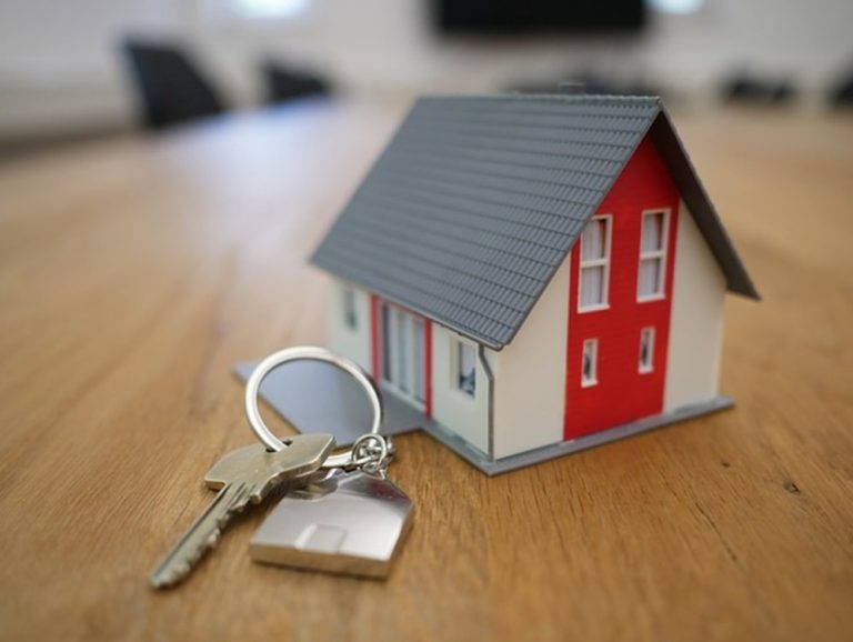 Family Adventures in Pensacola Home Sales
