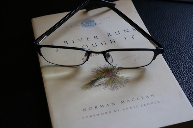 Reading glass