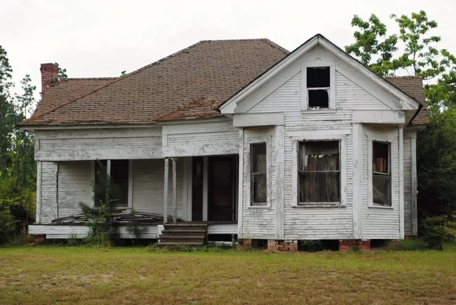 Ugly house for sell