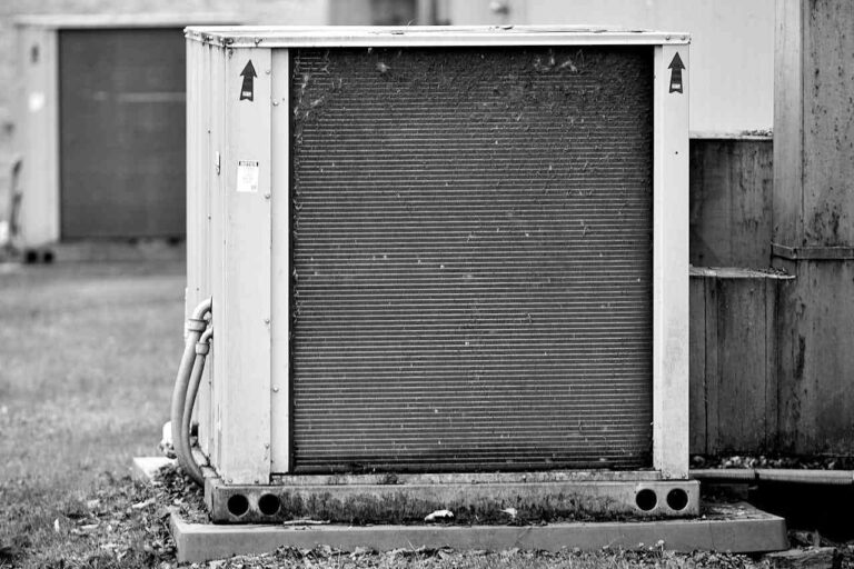 Heating and cooling system in an ac
