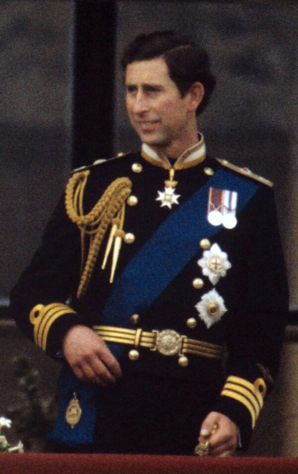 Royal family groom’wedding attire Royal family groom’wedding attire